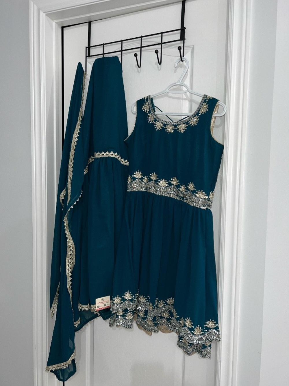Brand new Gharara Punjabi suit size 37 chest - green